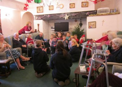 Christmas Sparkle by Uffculme Pre School Children Dec 2013